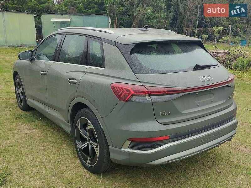 Позашляховик / Кросовер Audi Q4 e-tron 2024 в Києві