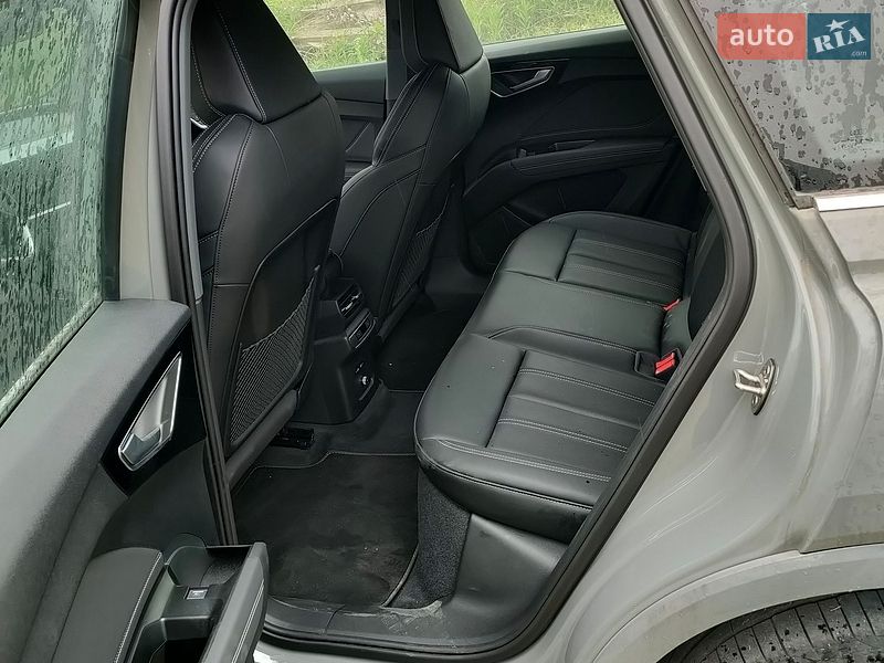 Позашляховик / Кросовер Audi Q4 e-tron 2024 в Києві