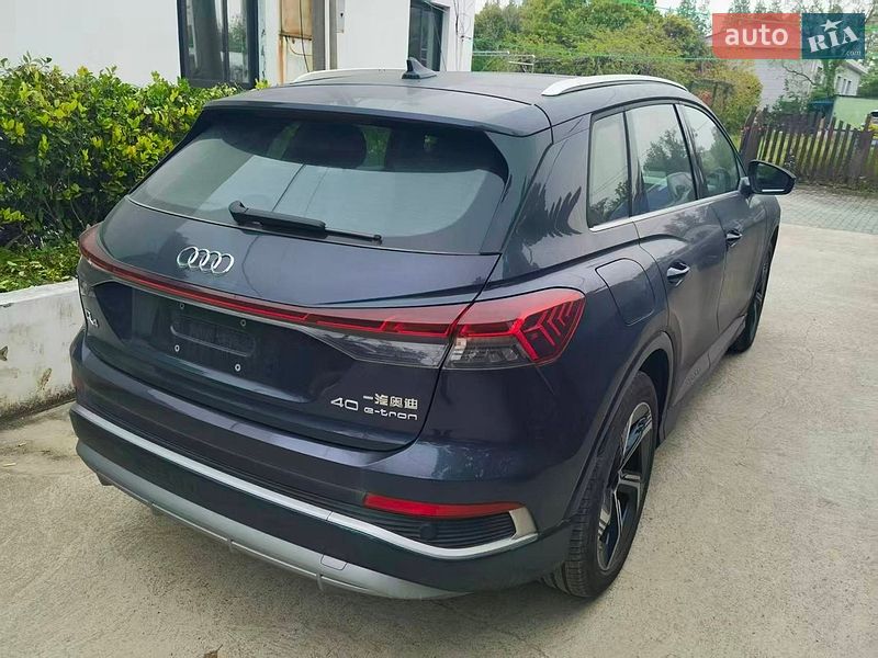 Внедорожник / Кроссовер Audi Q4 e-tron 2024 в Киеве