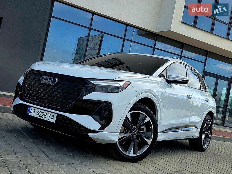 Внедорожник / Кроссовер Audi Q4 e-tron 2023 в Ивано-Франковске