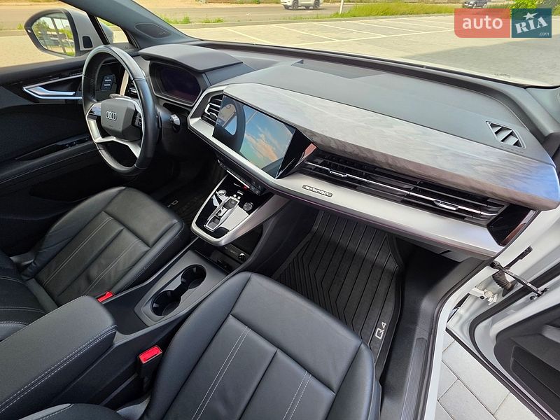 Внедорожник / Кроссовер Audi Q4 e-tron 2023 в Ивано-Франковске