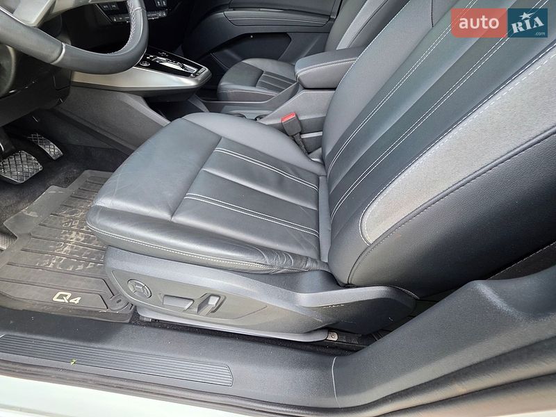 Внедорожник / Кроссовер Audi Q4 e-tron 2023 в Ивано-Франковске