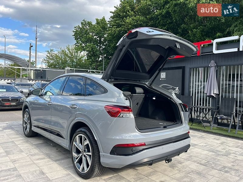 Внедорожник / Кроссовер Audi Q4 e-tron 2023 в Виннице