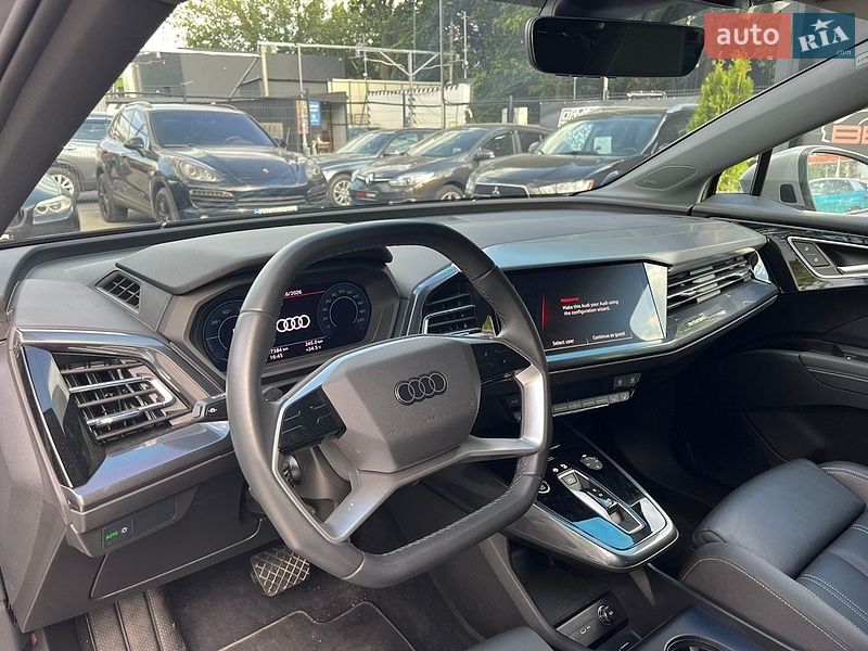 Внедорожник / Кроссовер Audi Q4 e-tron 2023 в Виннице