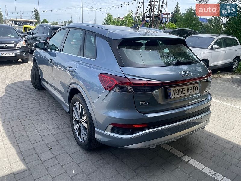 Позашляховик / Кросовер Audi Q4 e-tron 2024 в Львові