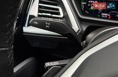 Внедорожник / Кроссовер Audi Q4 e-tron 2023 в Киеве