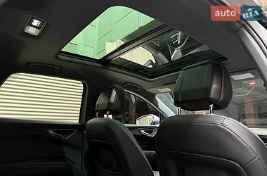 Внедорожник / Кроссовер Audi Q4 e-tron 2023 в Киеве