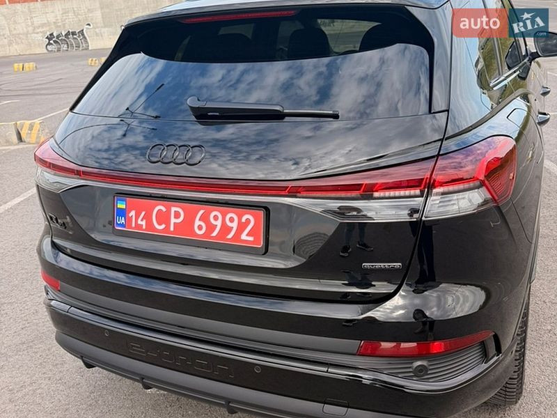 Внедорожник / Кроссовер Audi Q4 e-tron 2023 в Львове
