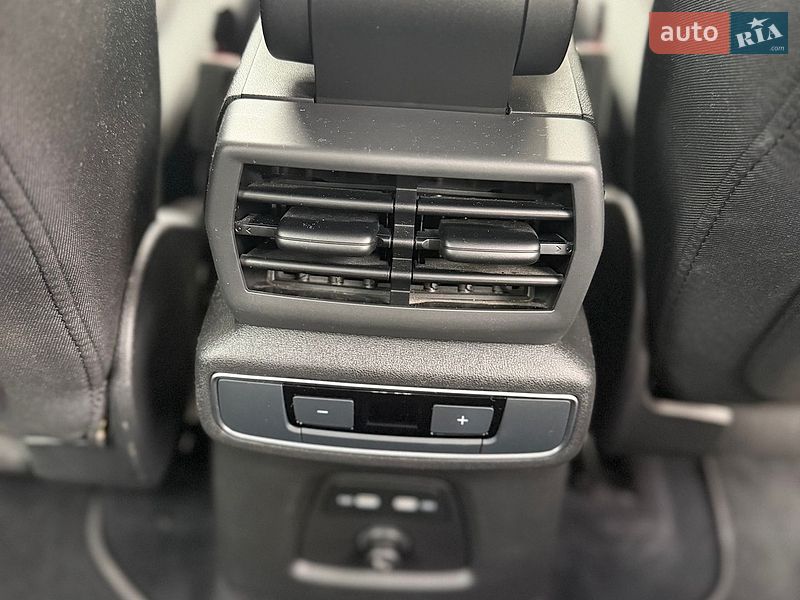 Внедорожник / Кроссовер Audi Q4 e-tron 2023 в Коломые