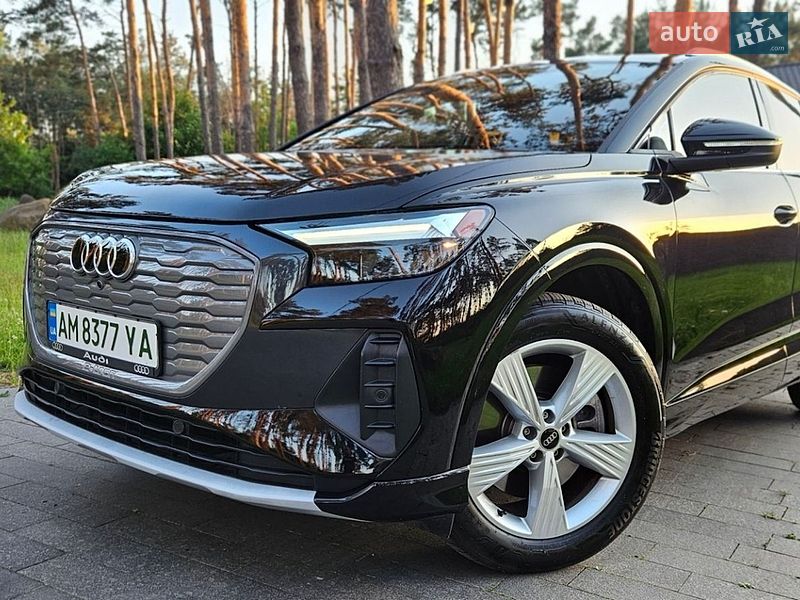 Внедорожник / Кроссовер Audi Q4 e-tron 2022 в Житомире