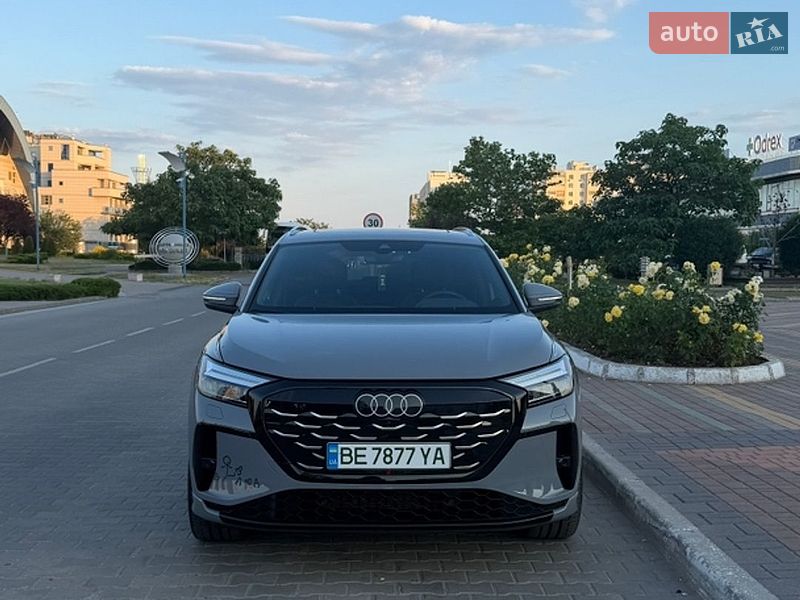 Внедорожник / Кроссовер Audi Q4 e-tron 2024 в Николаеве