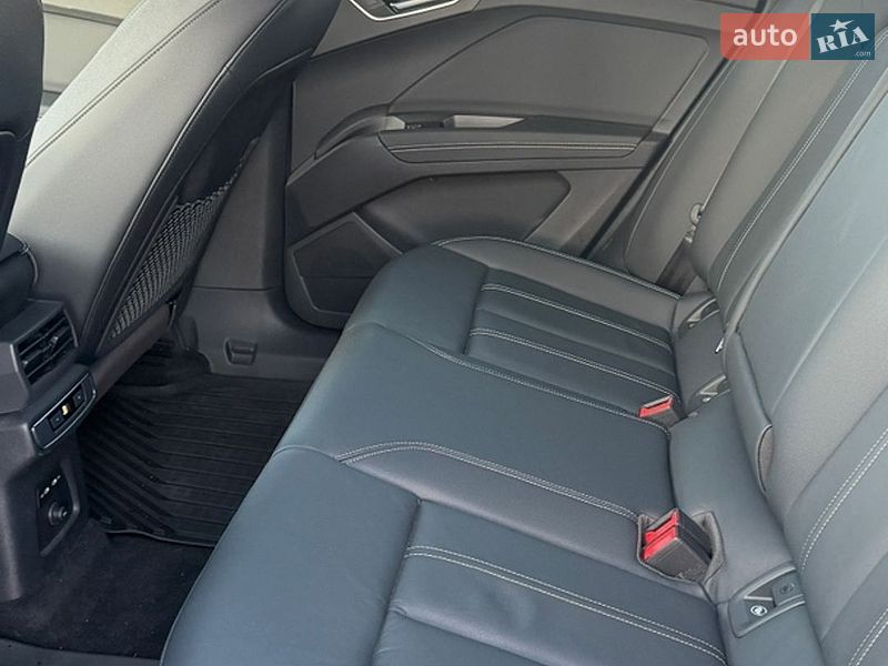 Внедорожник / Кроссовер Audi Q4 e-tron 2024 в Николаеве
