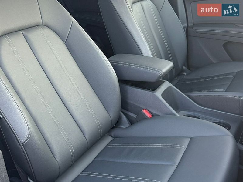 Внедорожник / Кроссовер Audi Q4 e-tron 2024 в Николаеве