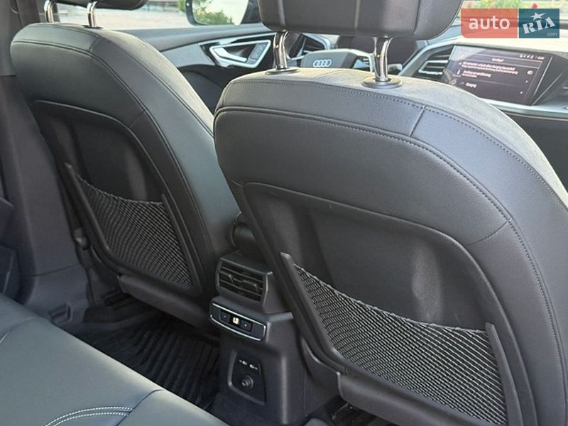 Внедорожник / Кроссовер Audi Q4 e-tron 2024 в Николаеве