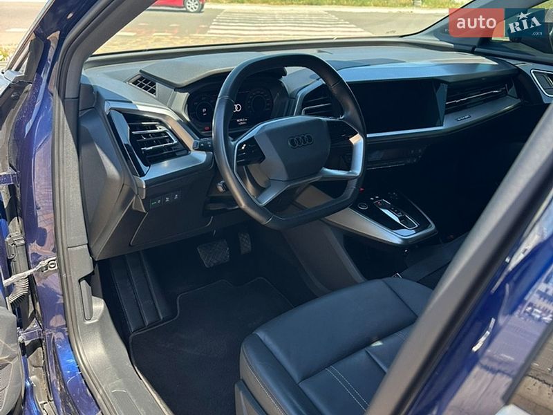 Внедорожник / Кроссовер Audi Q4 e-tron 2021 в Белгороде-Днестровском