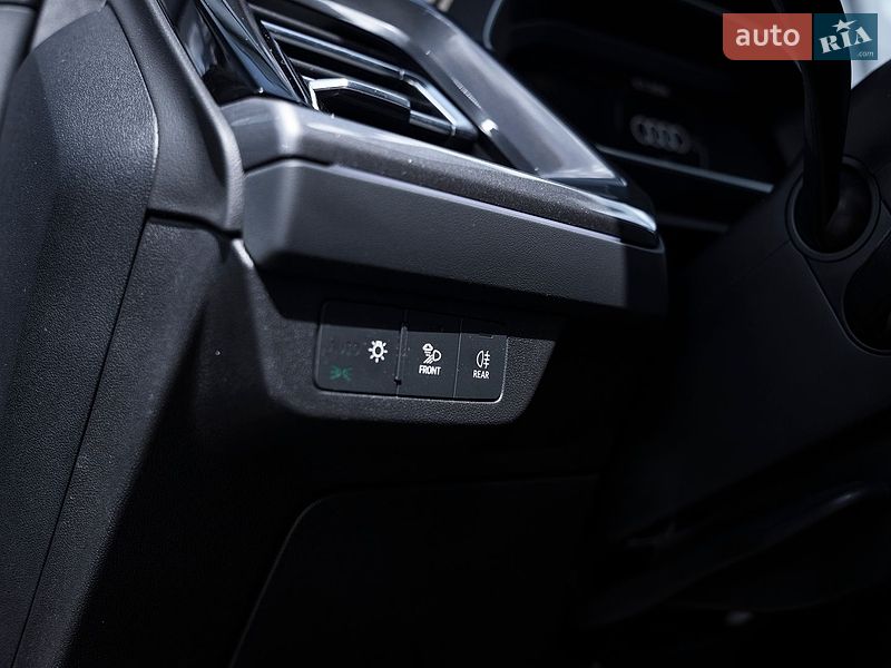 Внедорожник / Кроссовер Audi Q4 e-tron 2024 в Киеве
