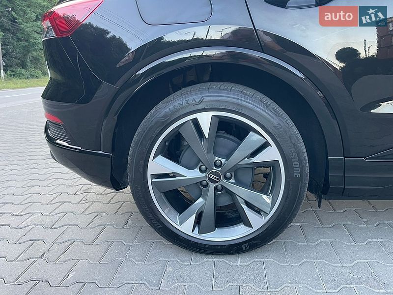Внедорожник / Кроссовер Audi Q4 e-tron 2024 в Черновцах