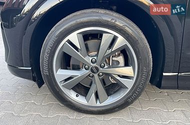 Внедорожник / Кроссовер Audi Q4 e-tron 2024 в Черновцах