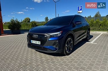 Внедорожник / Кроссовер Audi Q4 e-tron 2022 в Виннице
