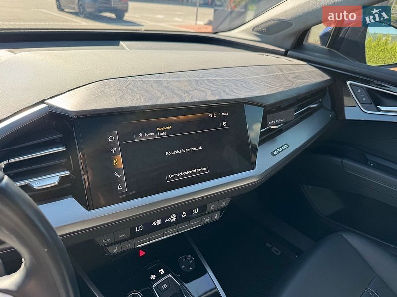 Позашляховик / Кросовер Audi Q4 e-tron 2022 в Вінниці