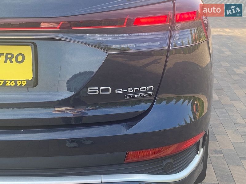 Внедорожник / Кроссовер Audi Q4 e-tron 2023 в Киеве