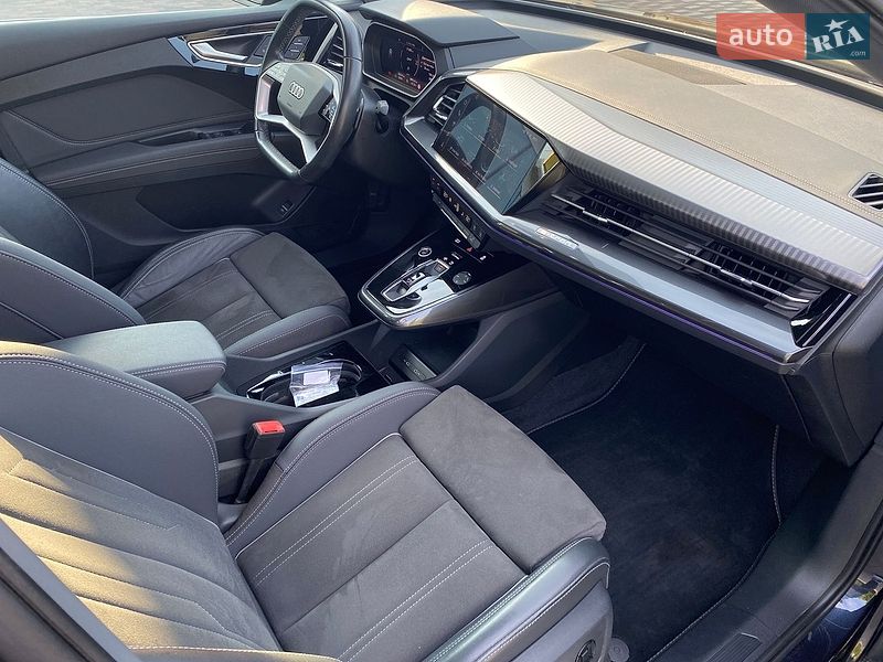 Внедорожник / Кроссовер Audi Q4 e-tron 2023 в Киеве