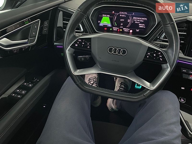 Внедорожник / Кроссовер Audi Q4 e-tron 2023 в Киеве