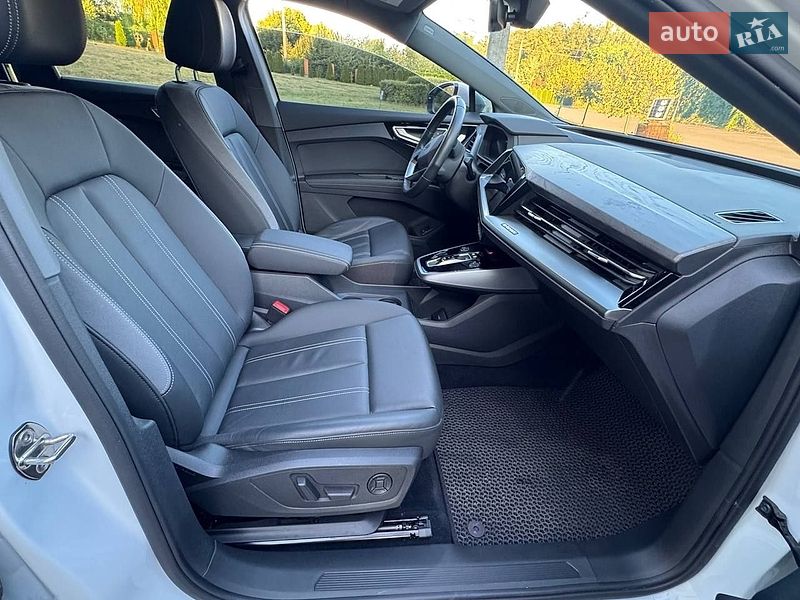 Внедорожник / Кроссовер Audi Q4 e-tron 2023 в Киеве