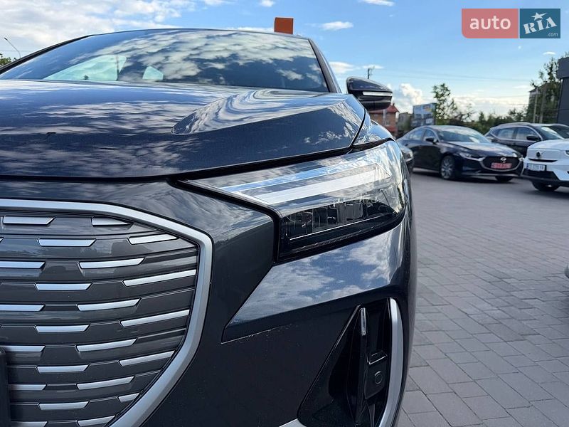 Внедорожник / Кроссовер Audi Q4 e-tron 2024 в Львове