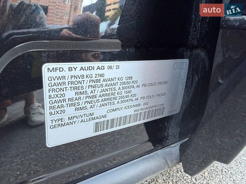 Внедорожник / Кроссовер Audi Q4 e-tron 2023 в Киеве