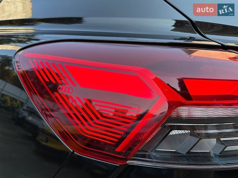 Внедорожник / Кроссовер Audi Q4 e-tron 2023 в Киеве
