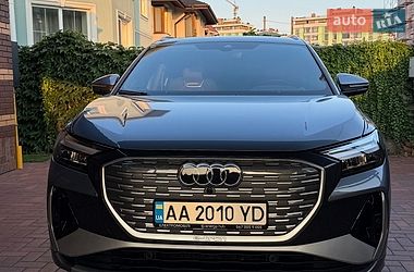 Внедорожник / Кроссовер Audi Q4 e-tron 2023 в Киеве