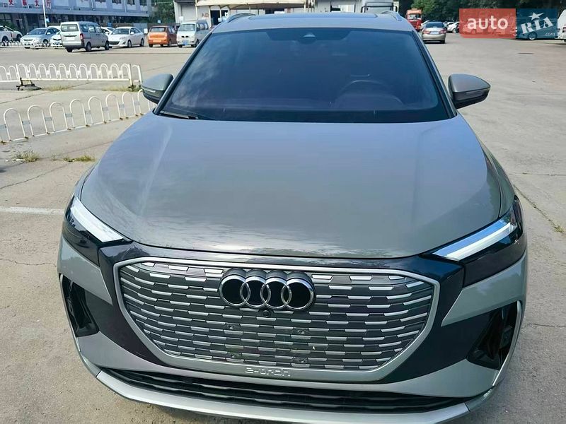 Позашляховик / Кросовер Audi Q4 e-tron 2024 в Києві