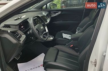 Внедорожник / Кроссовер Audi Q4 e-tron 2024 в Киеве