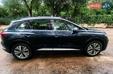 Внедорожник / Кроссовер Audi Q4 e-tron 2024 в Киеве
