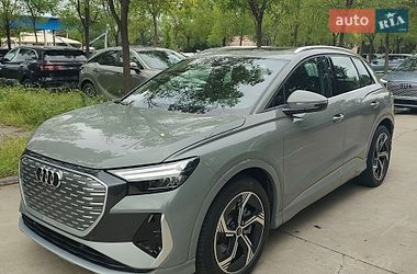 Внедорожник / Кроссовер Audi Q4 e-tron 2024 в Львове