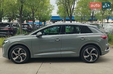Внедорожник / Кроссовер Audi Q4 e-tron 2024 в Львове