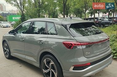 Внедорожник / Кроссовер Audi Q4 e-tron 2024 в Львове