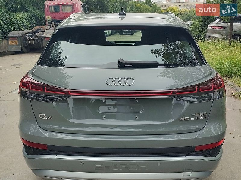 Внедорожник / Кроссовер Audi Q4 e-tron 2024 в Львове