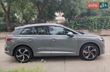 Внедорожник / Кроссовер Audi Q4 e-tron 2024 в Львове