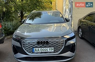 Позашляховик / Кросовер Audi Q4 e-tron 2024 в Києві