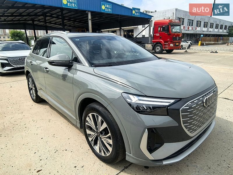 Внедорожник / Кроссовер Audi Q4 e-tron 2024 в Киеве
