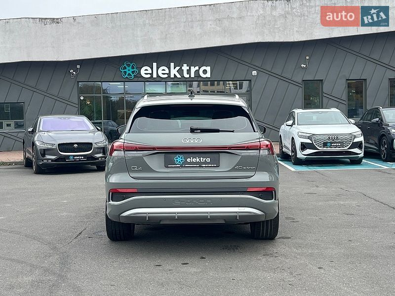Внедорожник / Кроссовер Audi Q4 e-tron 2023 в Львове