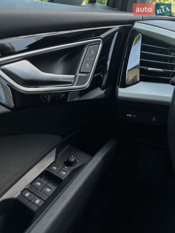 Внедорожник / Кроссовер Audi Q4 Sportback e-tron 2022 в Харькове