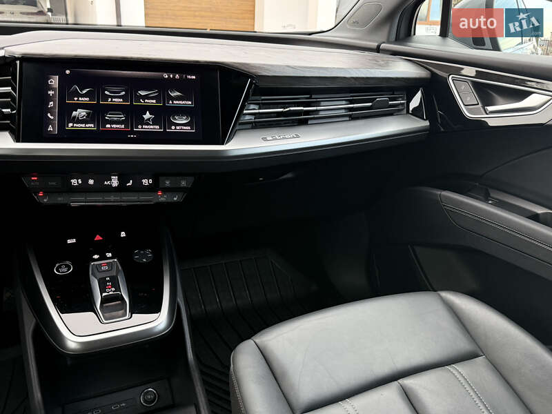 Внедорожник / Кроссовер Audi Q4 Sportback e-tron 2022 в Коломые