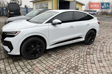 Позашляховик / Кросовер Audi Q4 Sportback e-tron 2023 в 