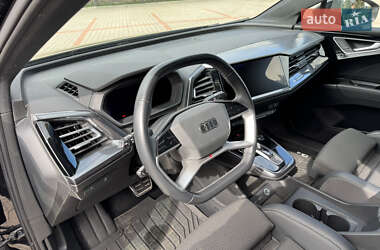 Внедорожник / Кроссовер Audi Q4 Sportback e-tron 2022 в 