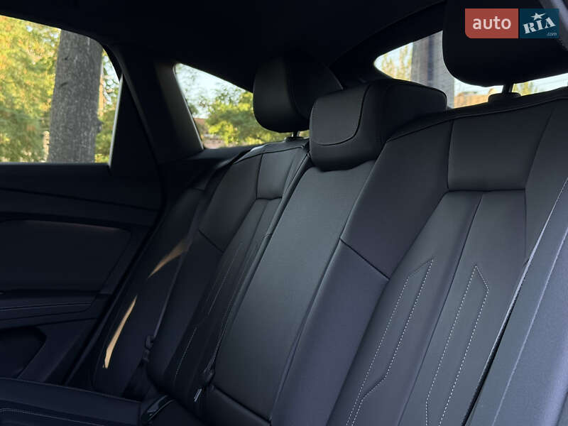 Внедорожник / Кроссовер Audi Q4 Sportback e-tron 2023 в Николаеве