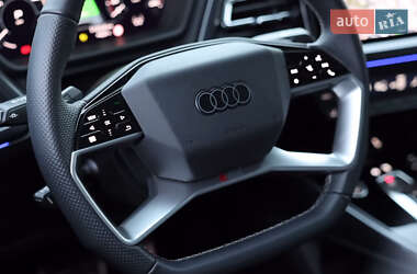 Позашляховик / Кросовер Audi Q4 Sportback e-tron 2022 в 