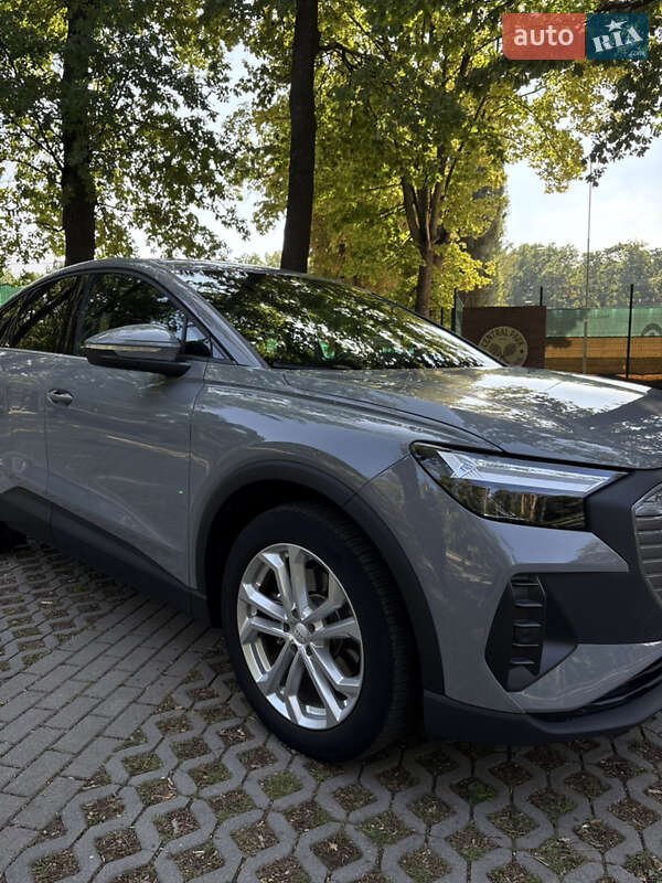 Внедорожник / Кроссовер Audi Q4 Sportback e-tron 2022 в Харькове